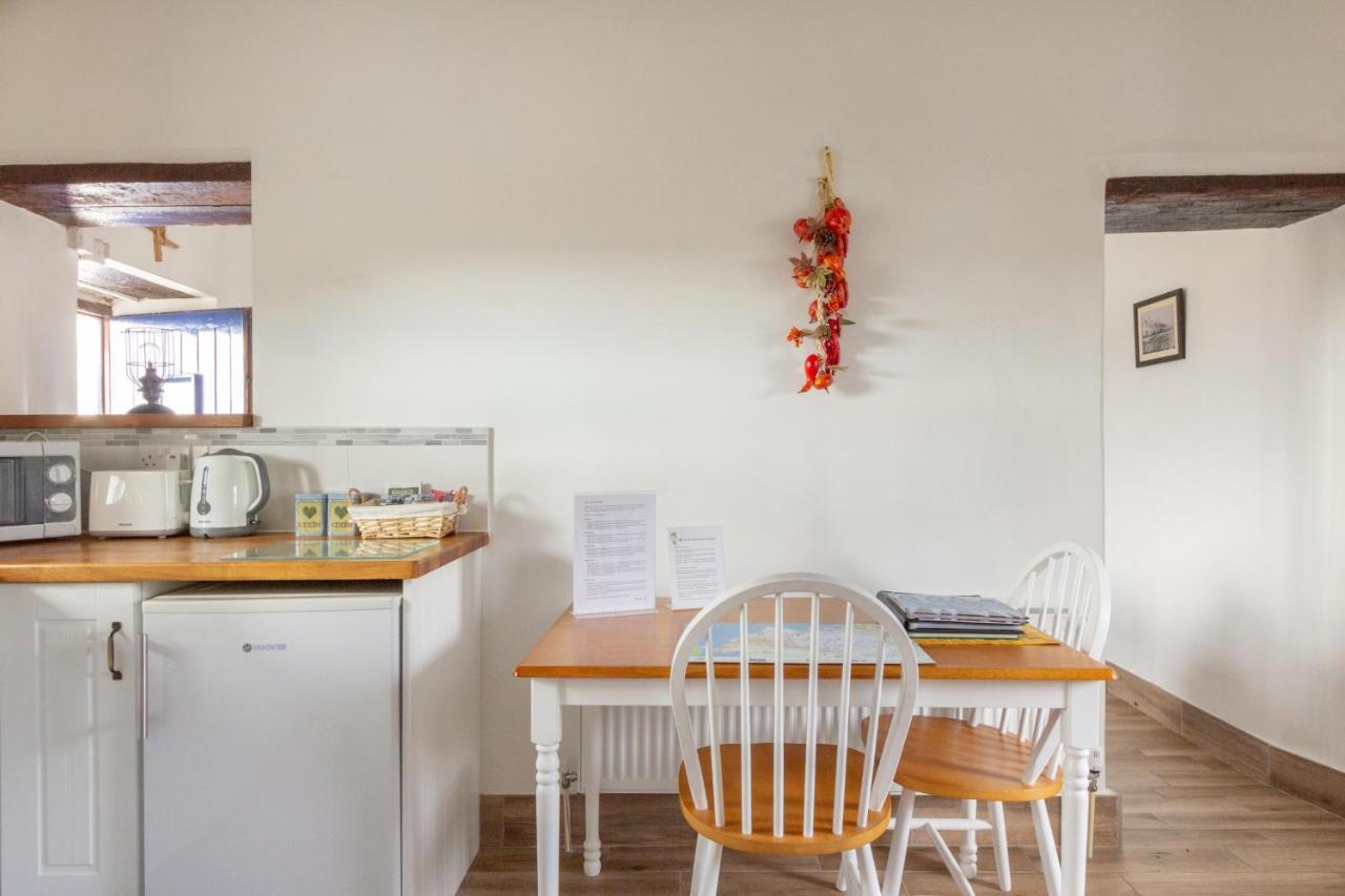 Blue Sky Cottage, Doolin Carrowauff Exterior photo